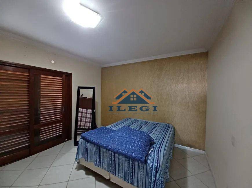 Casa de Condomínio à venda com 5 quartos, 336m² - Foto 18