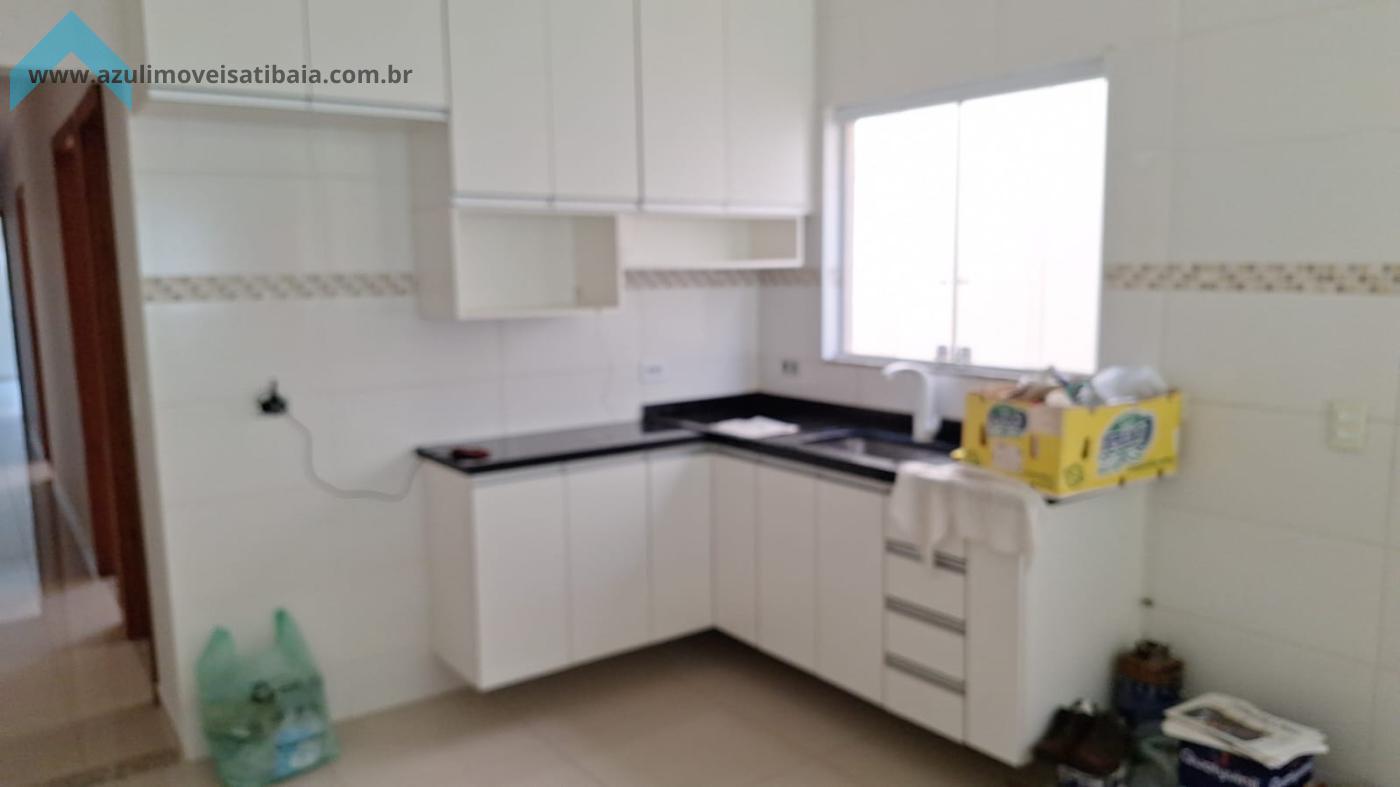 Casa para alugar com 3 quartos, 130m² - Foto 3