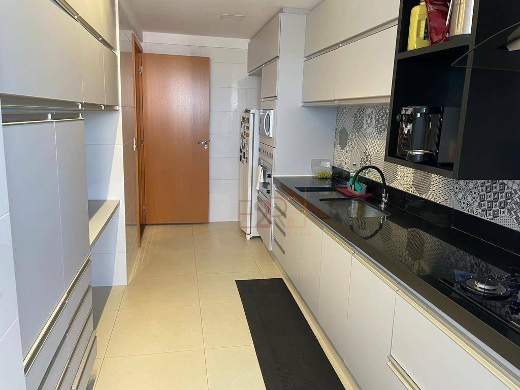 Apartamento à venda com 3 quartos, 115m² - Foto 4