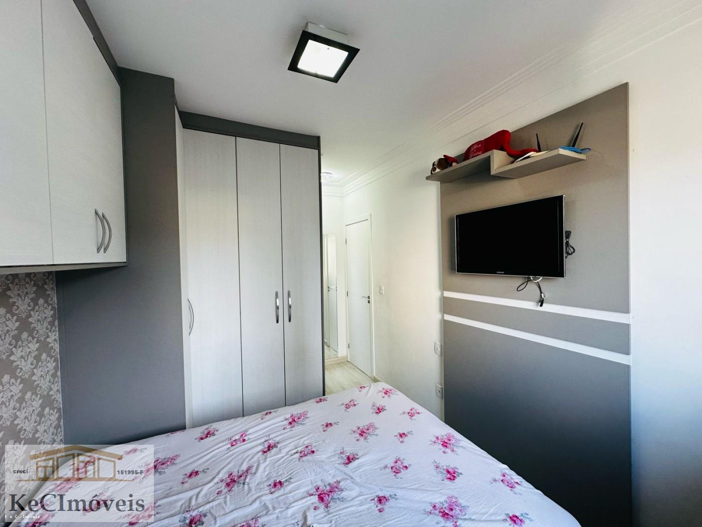 Apartamento à venda com 2 quartos, 62m² - Foto 7