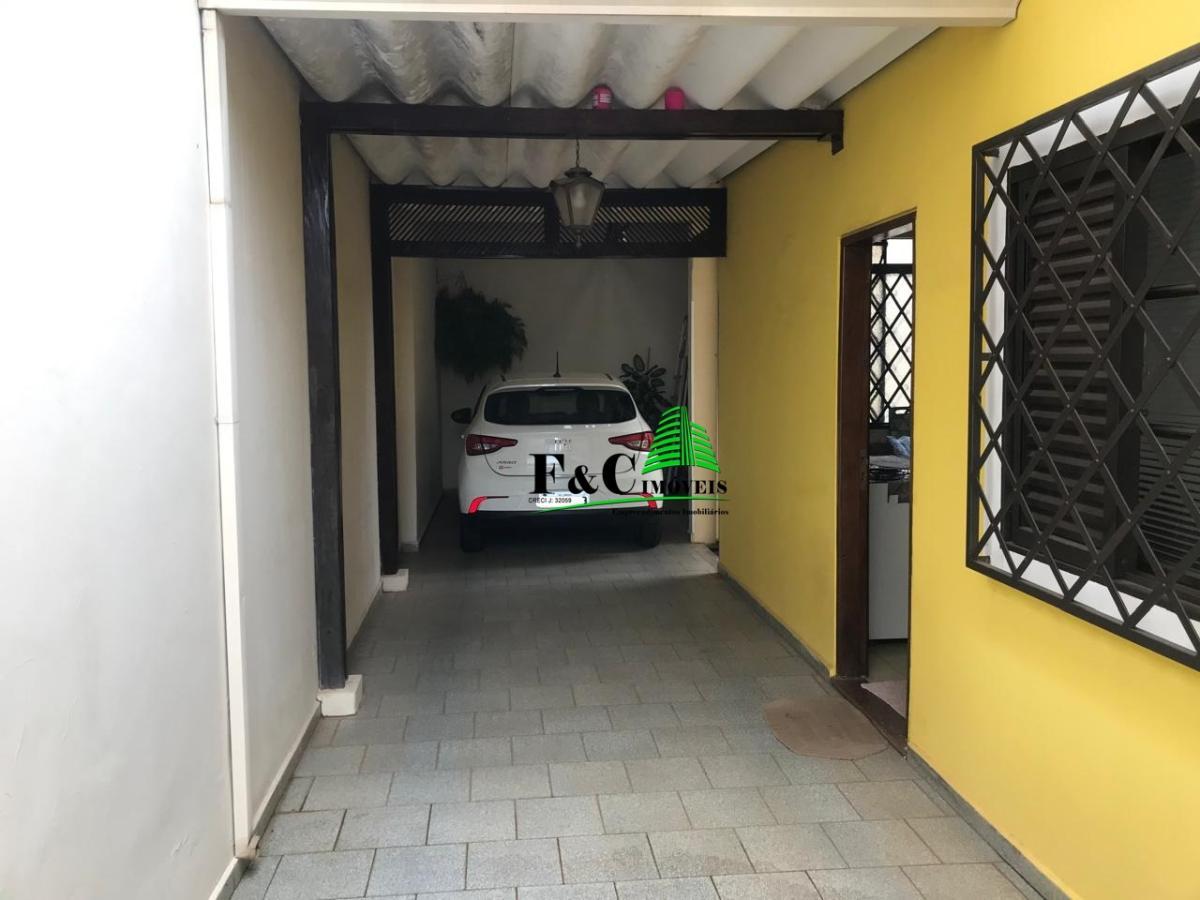 Casa à venda com 3 quartos, 250m² - Foto 6