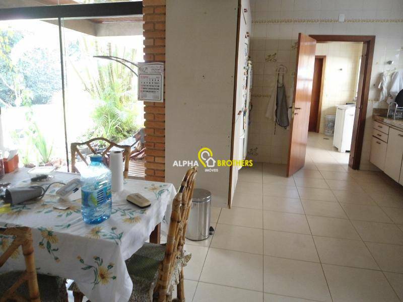 Casa de Condomínio à venda com 4 quartos, 400m² - Foto 8