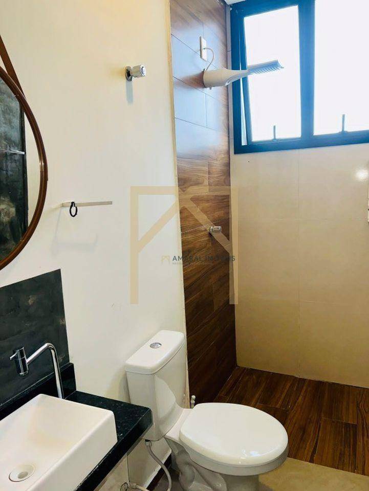 Casa à venda com 3 quartos, 157m² - Foto 8