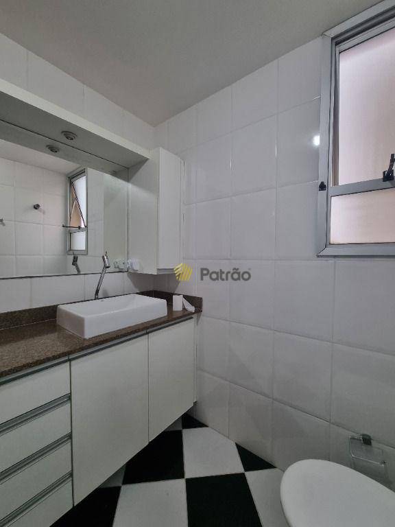 Apartamento para alugar com 2 quartos, 72m² - Foto 22