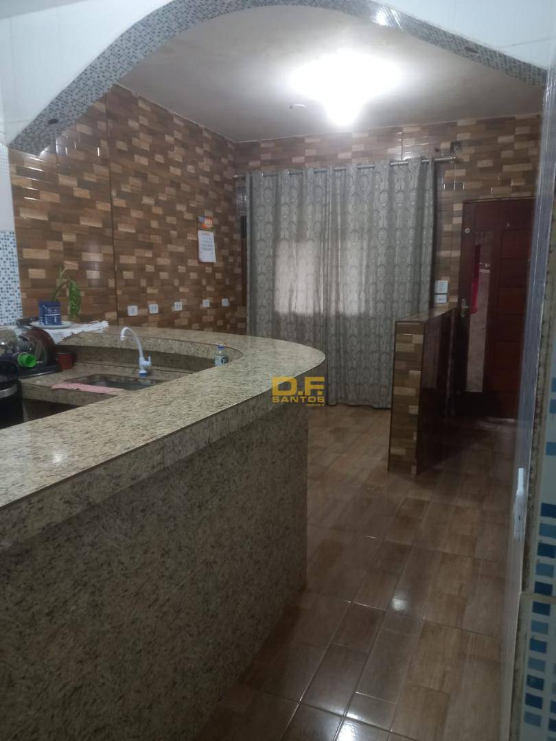 Casa à venda com 2 quartos, 104m² - Foto 1