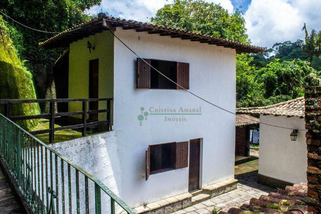 Casa de Condomínio à venda com 5 quartos, 273m² - Foto 40
