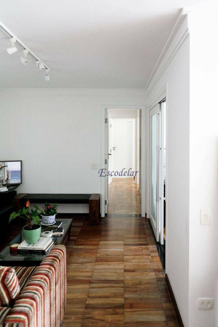 Apartamento à venda com 3 quartos, 130m² - Foto 19