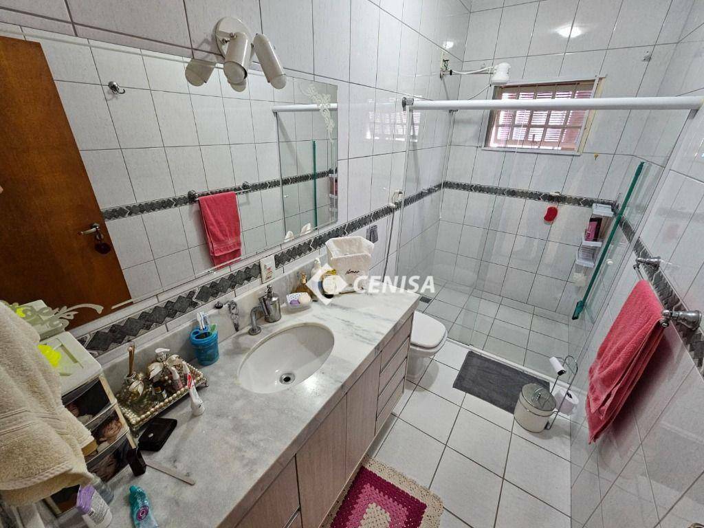 Casa à venda com 2 quartos, 179m² - Foto 13