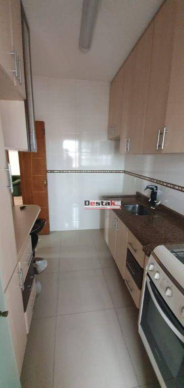 Apartamento à venda com 2 quartos, 62m² - Foto 19