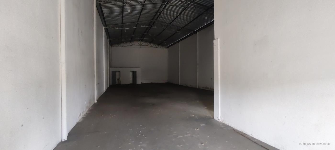 Depósito-Galpão-Armazém para alugar, 300m² - Foto 17