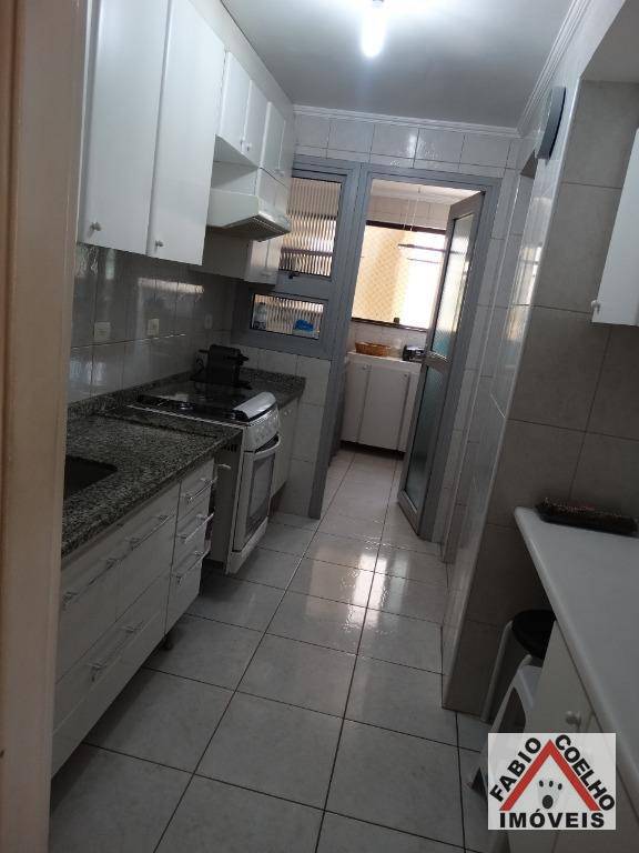 Apartamento à venda com 3 quartos, 75m² - Foto 12