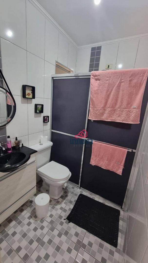 Sobrado à venda com 3 quartos, 250m² - Foto 3