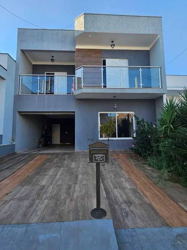 Casa de Condomínio à venda com 3 quartos, 200m² - Foto 2