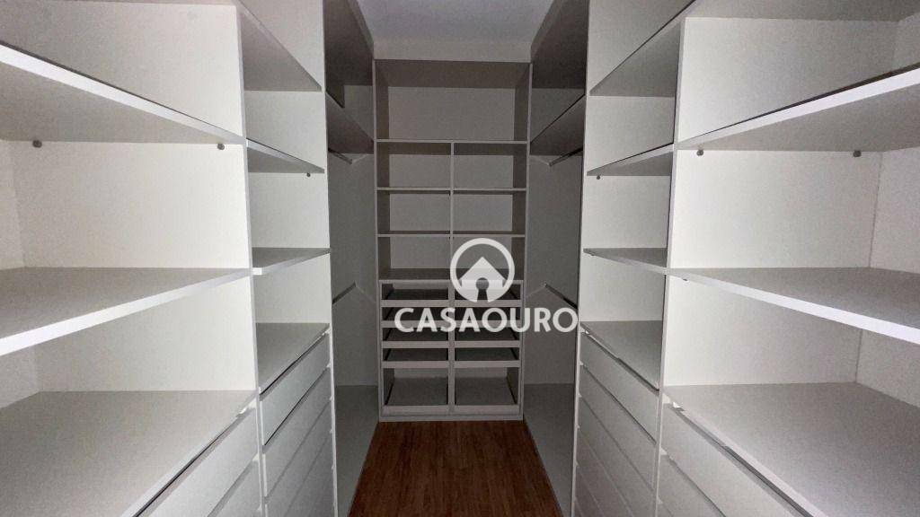 Apartamento para alugar com 3 quartos, 115m² - Foto 29