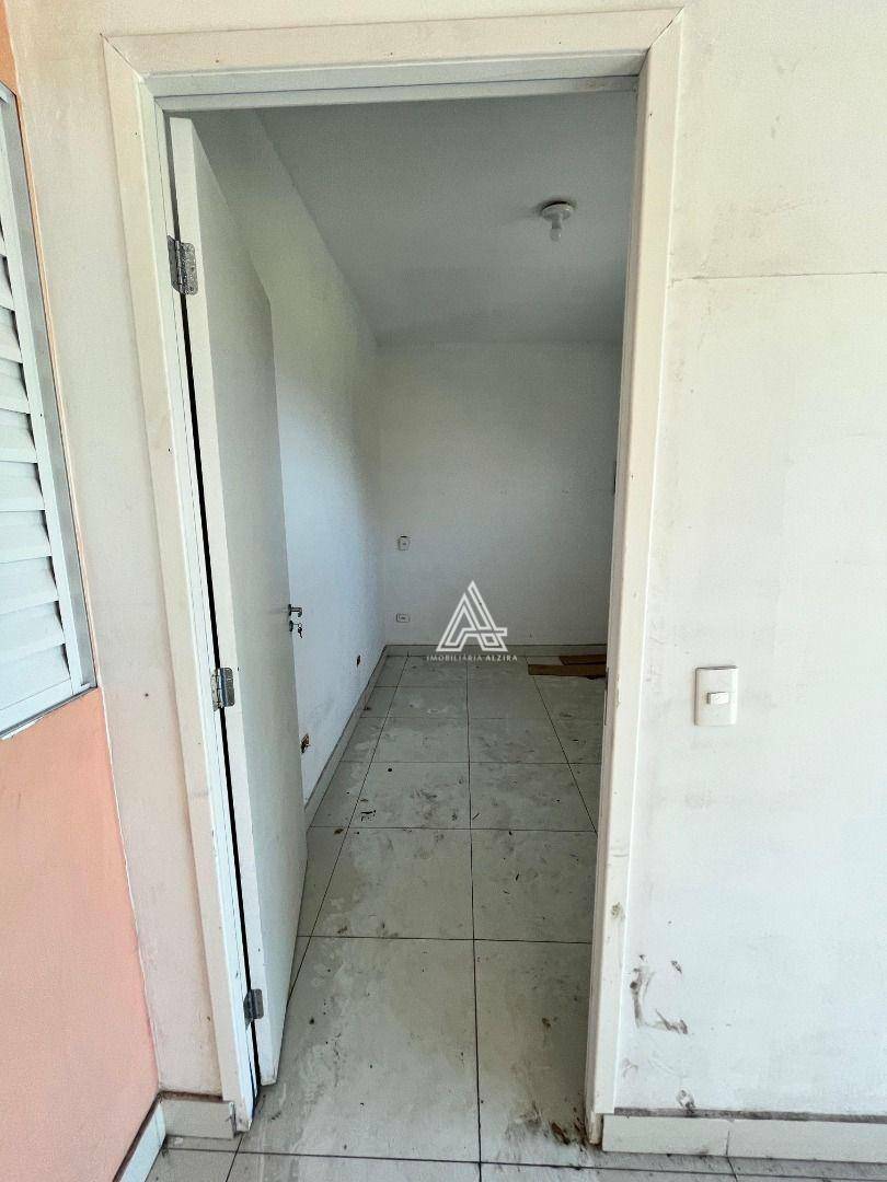 Casa para alugar com 4 quartos, 150m² - Foto 57