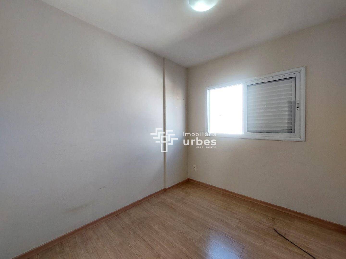 Apartamento para alugar com 3 quartos, 80m² - Foto 6