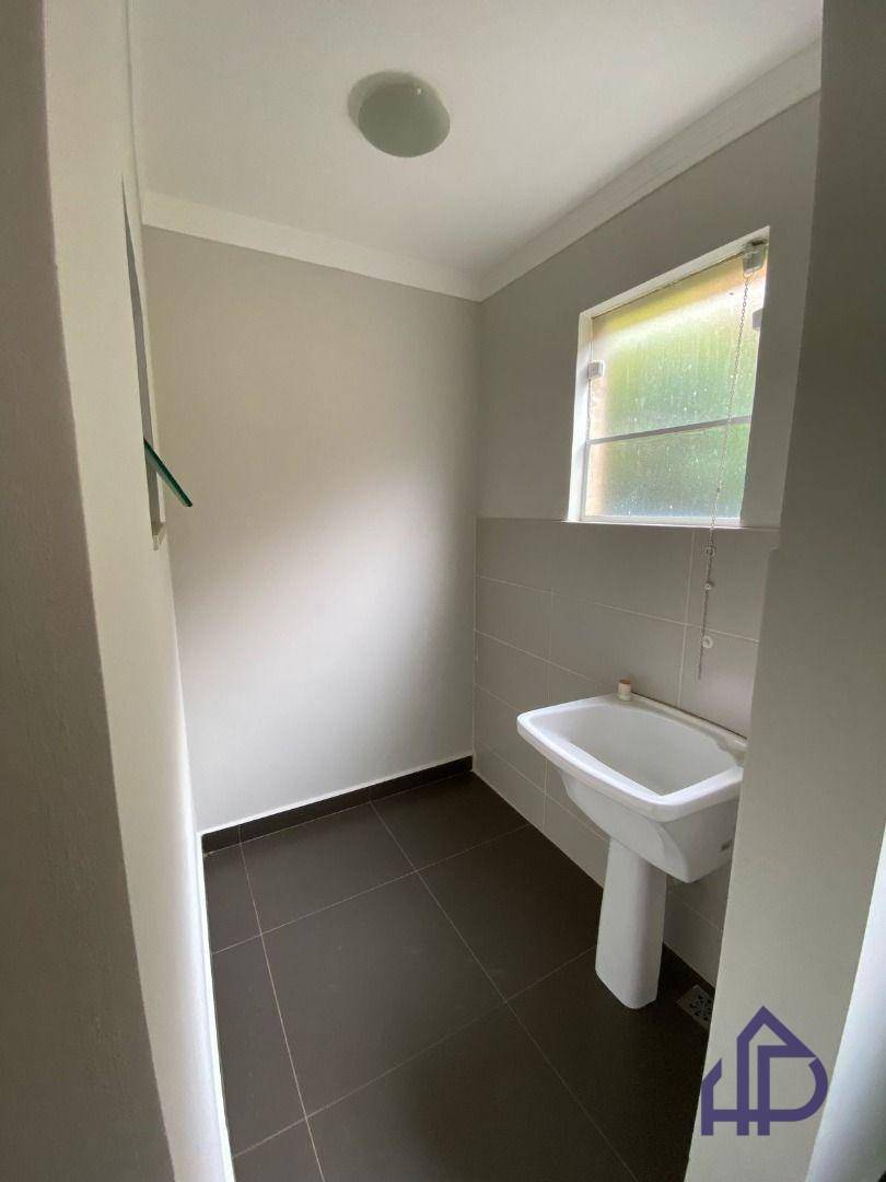 Casa para alugar com 3 quartos, 248m² - Foto 28