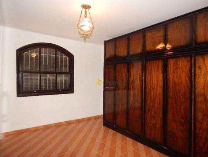 Sobrado à venda com 3 quartos, 214m² - Foto 18