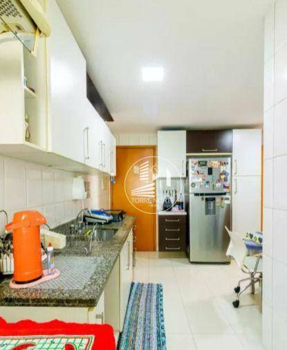 Apartamento à venda com 3 quartos, 140m² - Foto 16