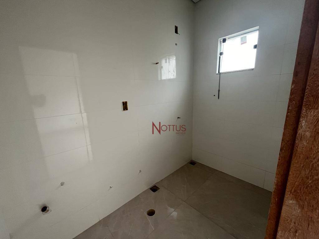 Casa à venda com 3 quartos, 150m² - Foto 4