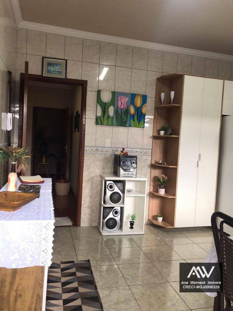 Casa à venda com 3 quartos, 180m² - Foto 15