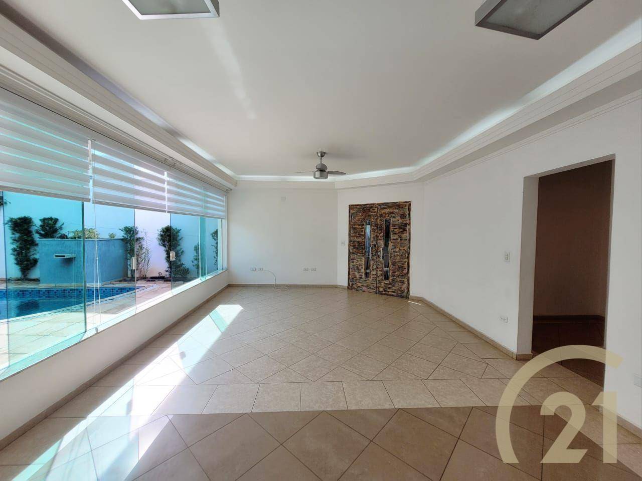 Casa de Condomínio à venda com 3 quartos, 329m² - Foto 2