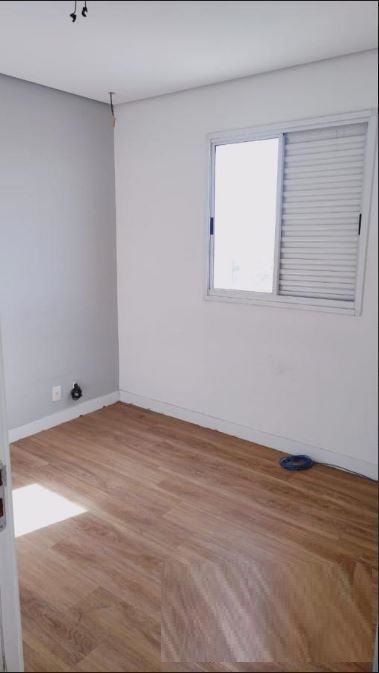 Apartamento à venda com 3 quartos, 50m² - Foto 6