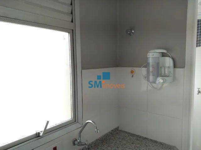 Apartamento para alugar com 2 quartos, 65m² - Foto 17