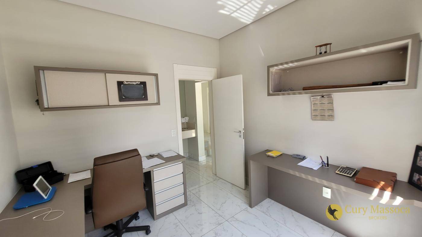 Casa de Condomínio à venda com 4 quartos, 320m² - Foto 13