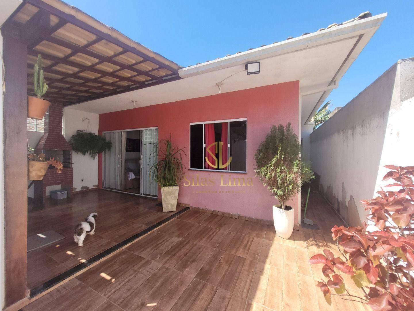 Casa à venda com 2 quartos, 65m² - Foto 1