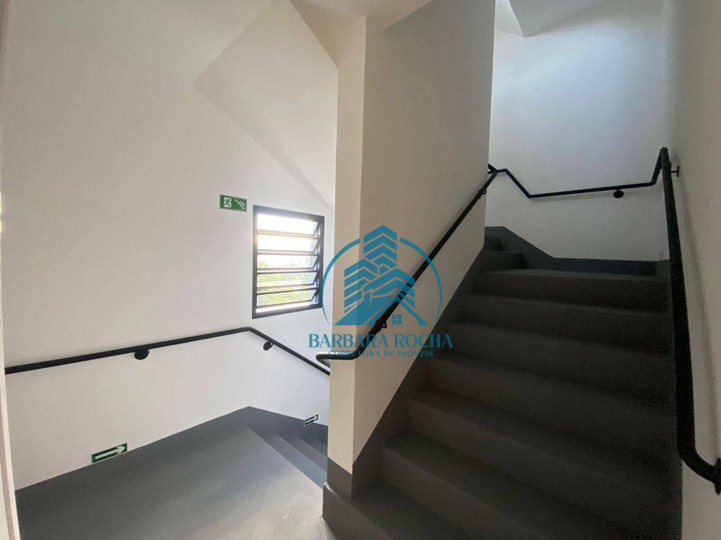 Apartamento à venda com 2 quartos, 65m² - Foto 17