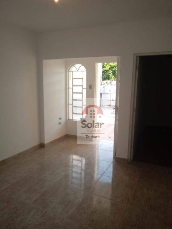 Casa à venda com 3 quartos, 250m² - Foto 3