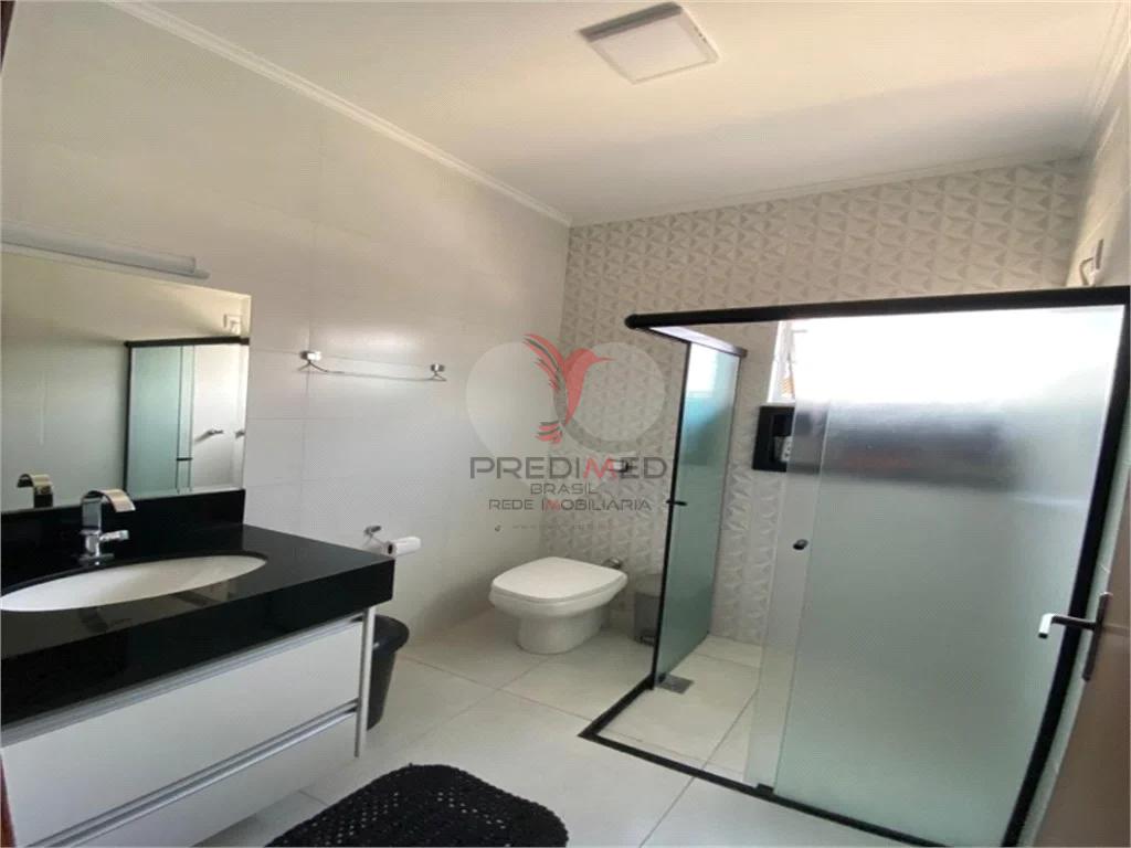 Casa à venda com 2 quartos, 170m² - Foto 8