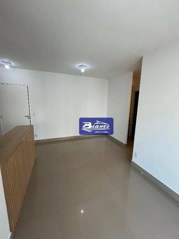 Apartamento para alugar com 2 quartos, 56m² - Foto 8