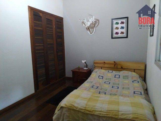 Casa à venda com 4 quartos, 350m² - Foto 31