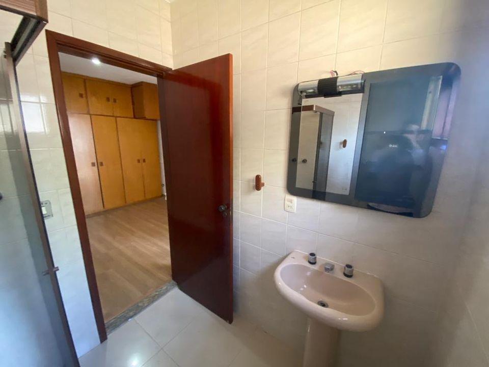 Casa de Condomínio à venda com 4 quartos, 410m² - Foto 36