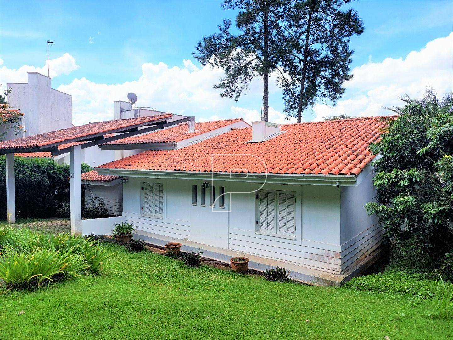 Casa de Condomínio à venda com 3 quartos, 237m² - Foto 2