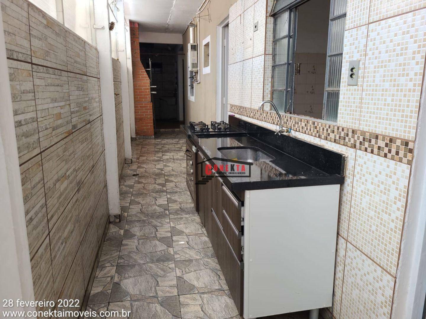 Casa à venda com 3 quartos, 90m² - Foto 1