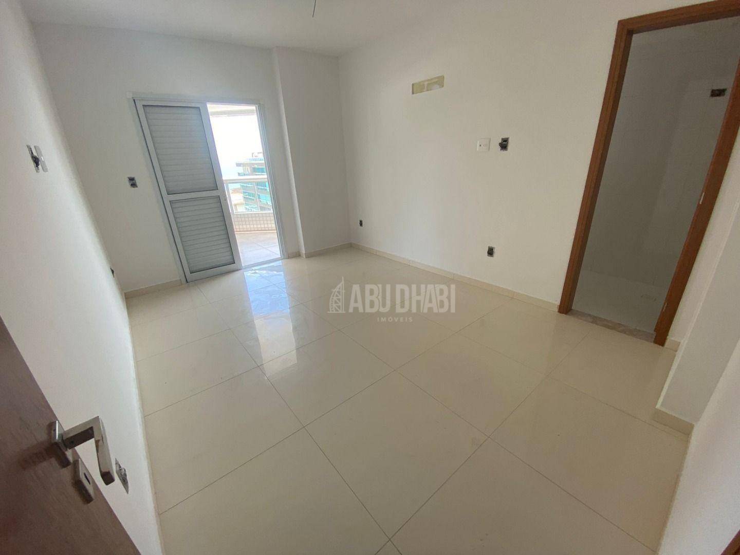 Apartamento à venda com 3 quartos, 144m² - Foto 2