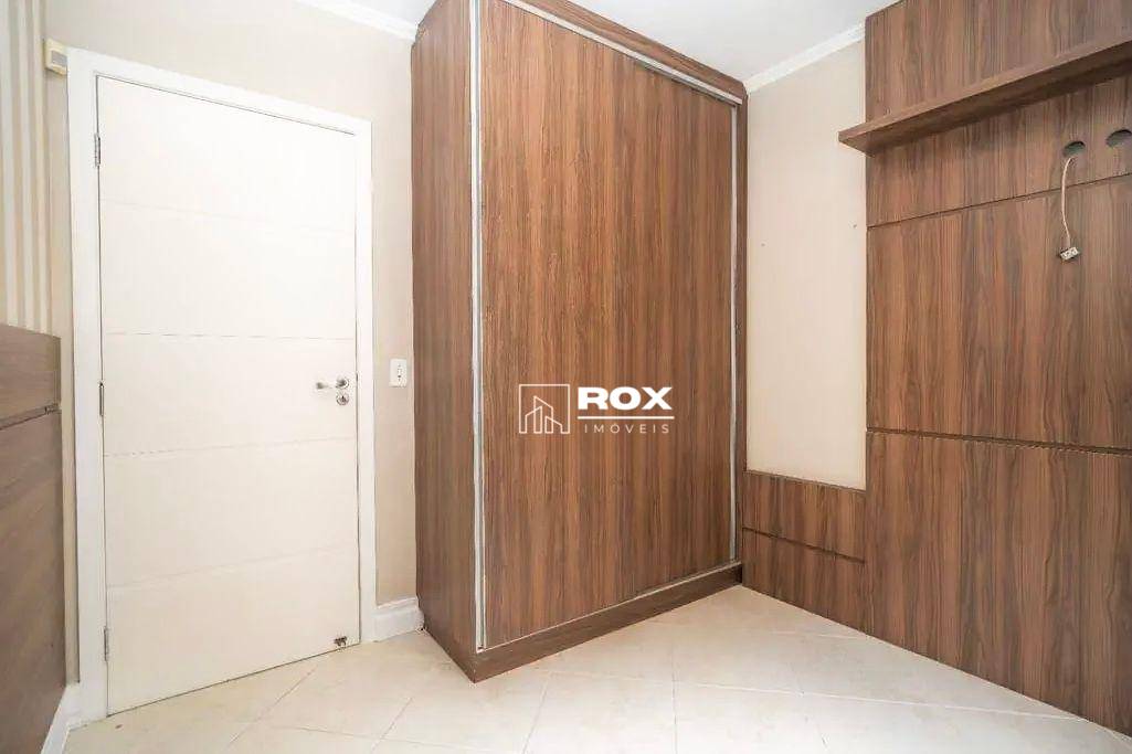 Casa para alugar com 4 quartos, 392m² - Foto 4