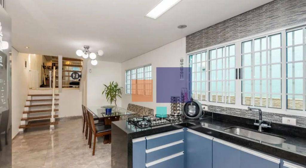 Sobrado à venda com 3 quartos, 145m² - Foto 1