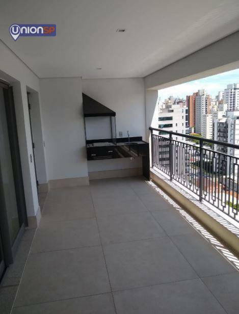 Apartamento à venda com 3 quartos, 149m² - Foto 2