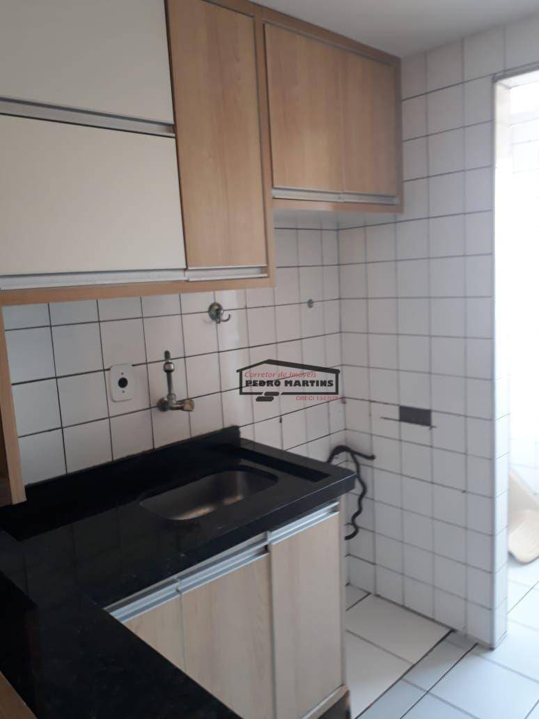 Apartamento à venda com 3 quartos, 65m² - Foto 4