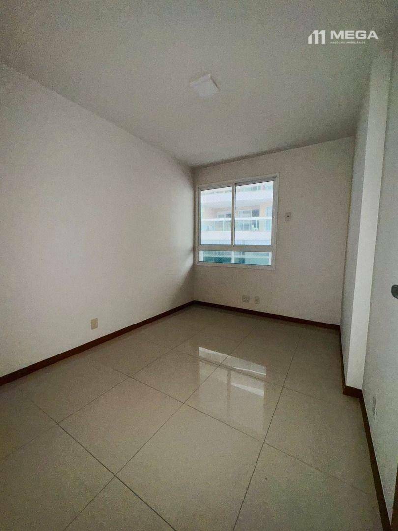 Apartamento à venda com 3 quartos, 110m² - Foto 9