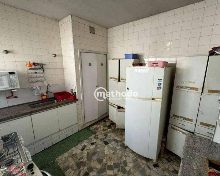 Casa à venda com 3 quartos, 250m² - Foto 5