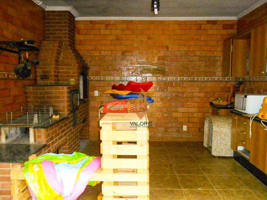 Casa à venda com 4 quartos, 230m² - Foto 20