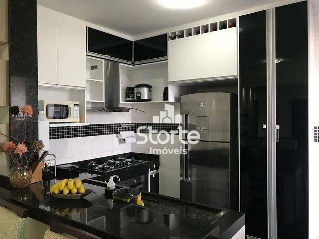 Apartamento à venda com 3 quartos, 96m² - Foto 1