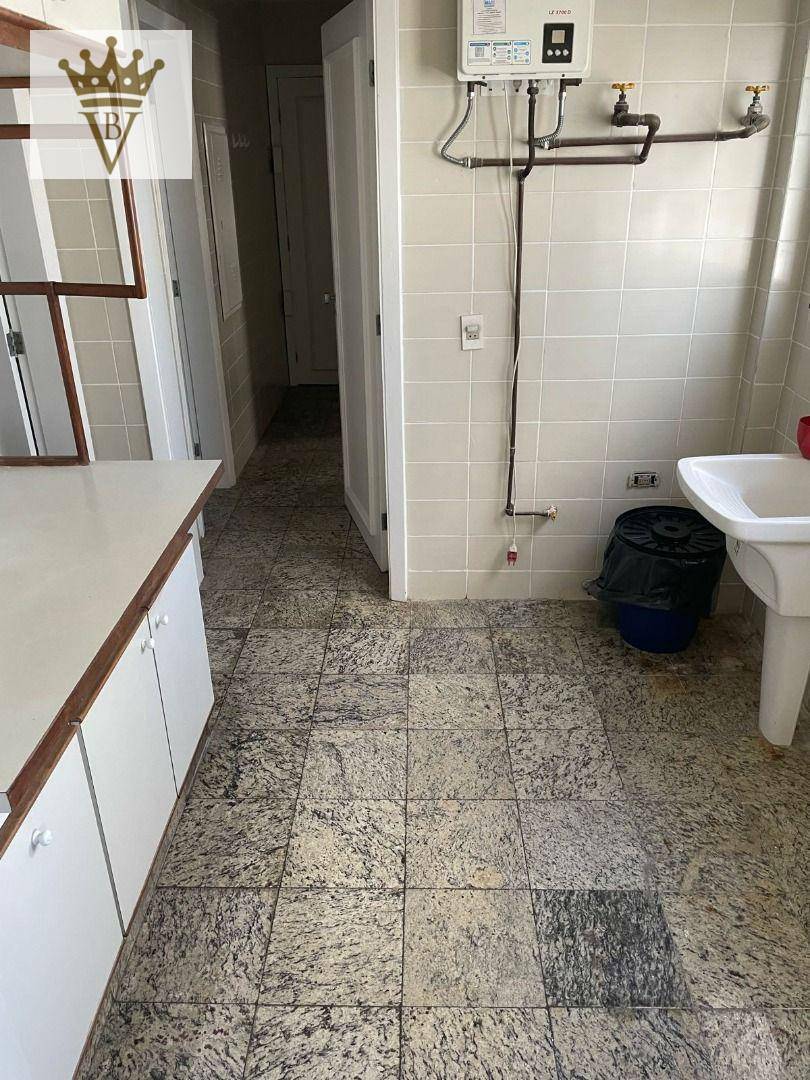 Apartamento à venda e aluguel com 3 quartos, 221m² - Foto 9