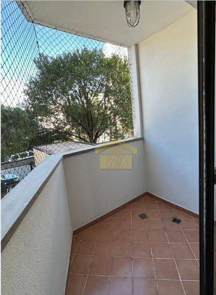 Apartamento à venda com 2 quartos, 65m² - Foto 2