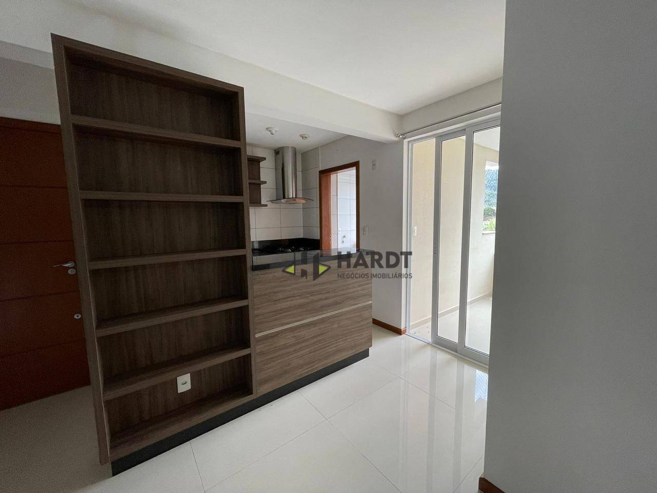 Apartamento à venda com 2 quartos, 69m² - Foto 4